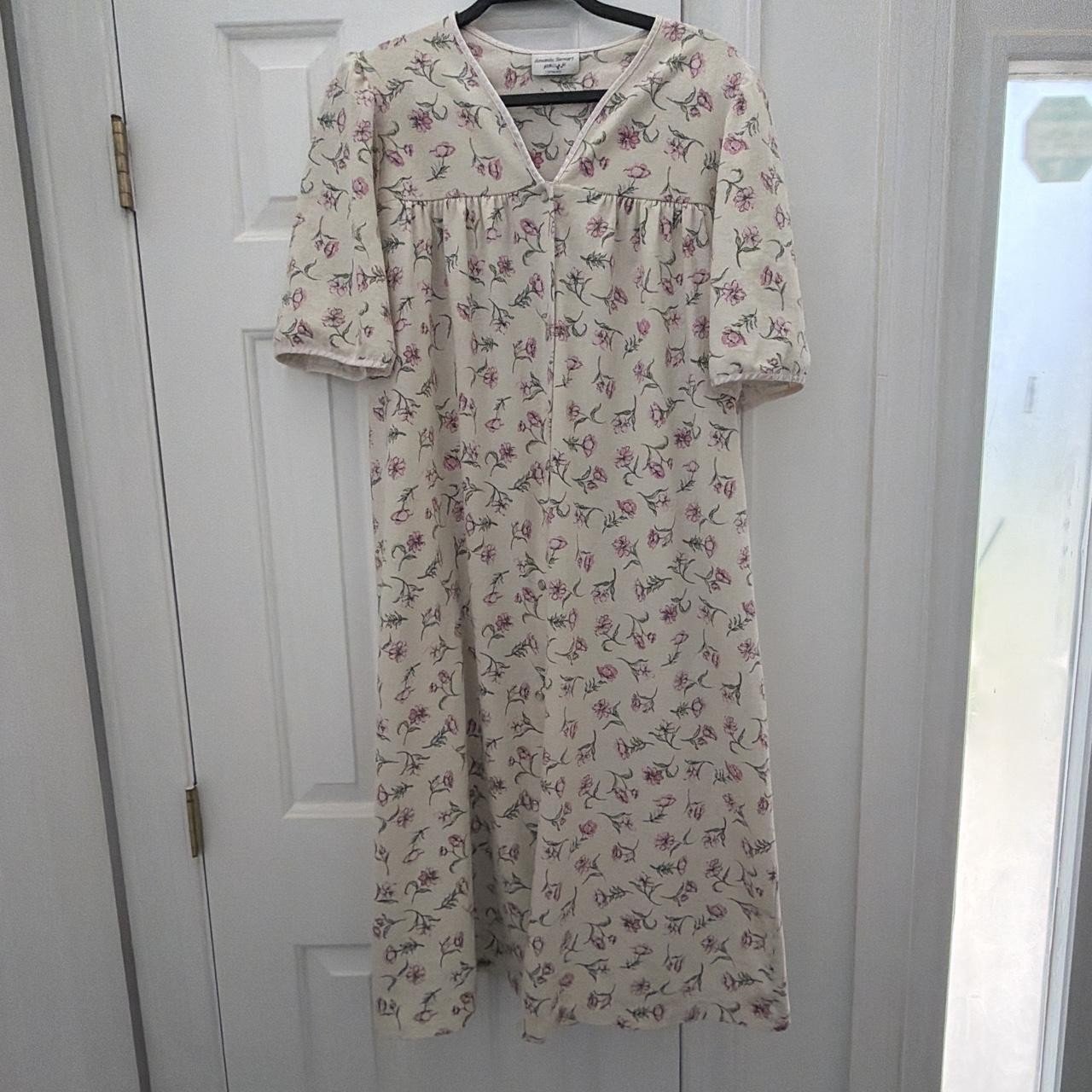 Vintage Amanda Stewart Floral Nightgown Made in USA One Size