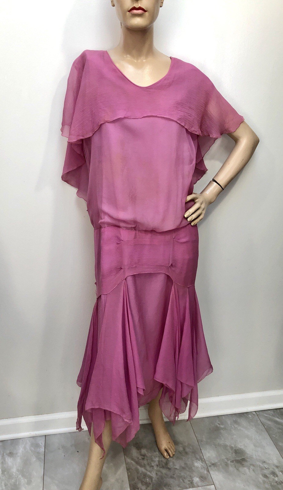 VTG 1920s ORCHID PINK SILK CREPE Great Gatsby Flapper Dress HANDKERCHIEF Hem