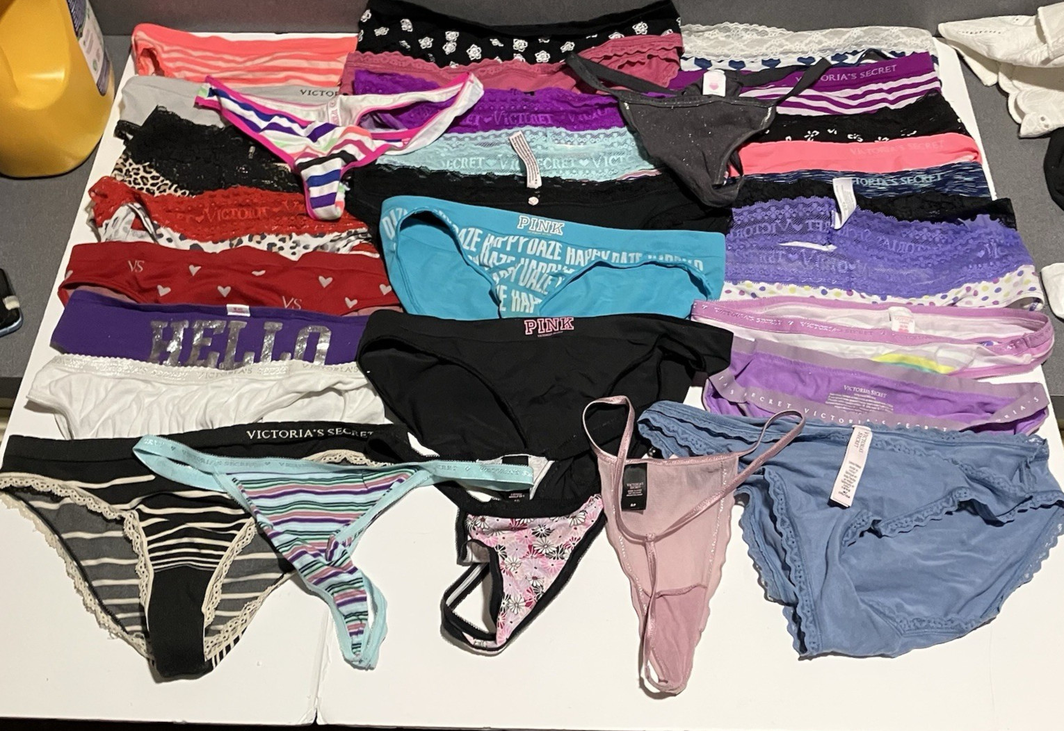 Victoria’s Secret Thong Panties MEDIUM Y2K G-string Bikini Underwear (x30)