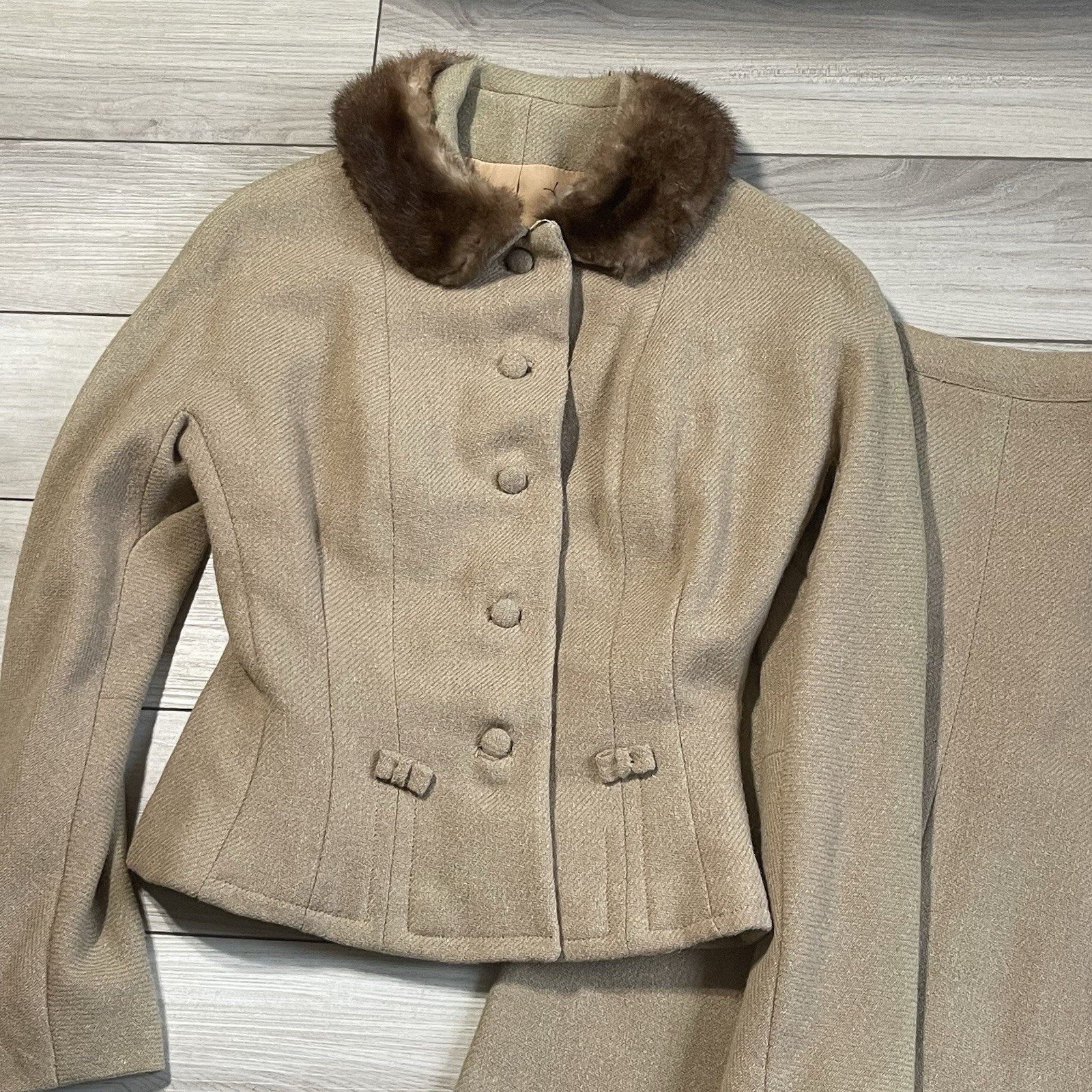 VINTAGE Women’s 2 Pc Set Beige International Ladies Garment Workers Union