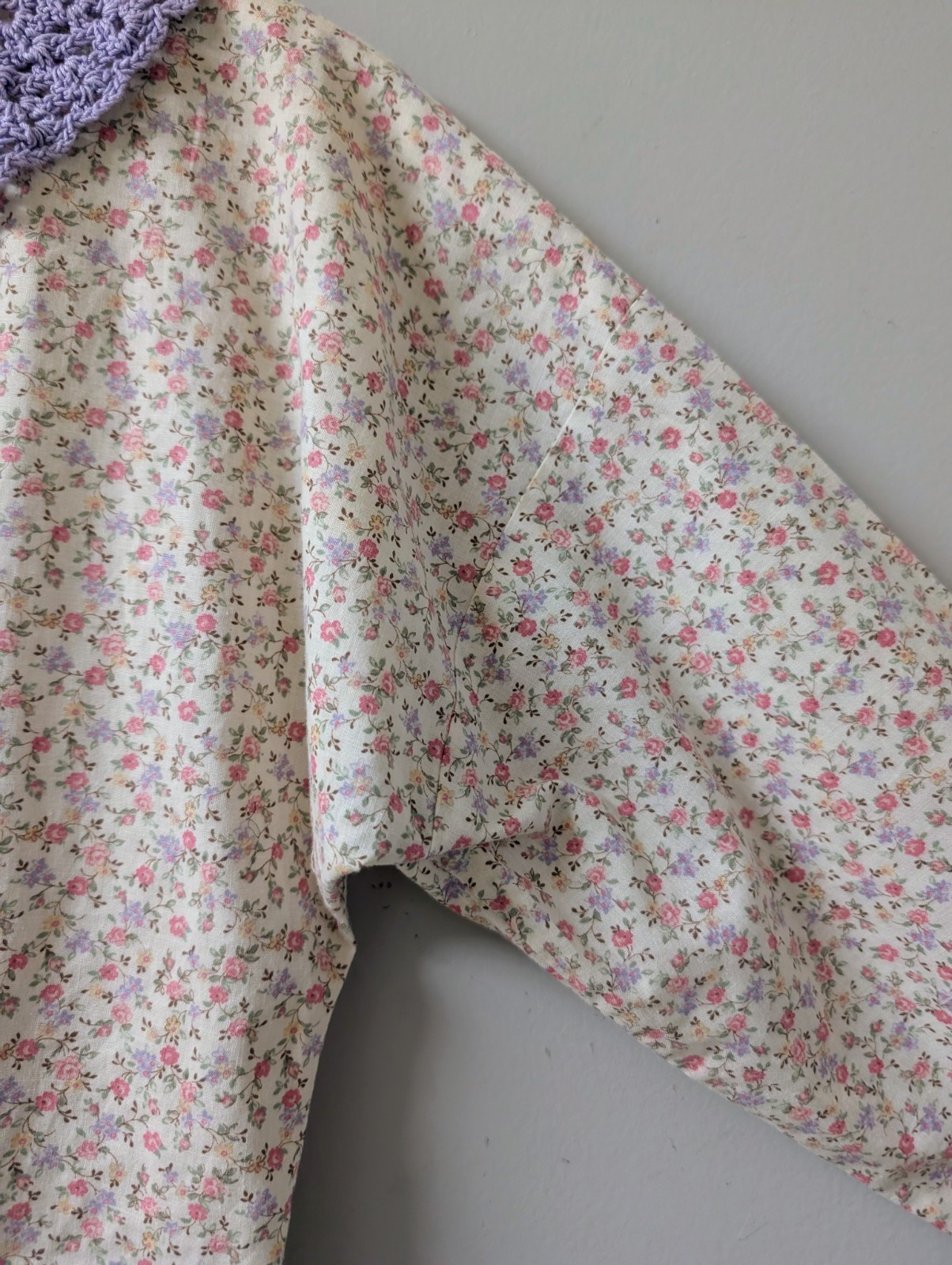 Vintage 40’s 50’s Tiny Floral Prairie House Dress Crochet Collar Chore Flaws S