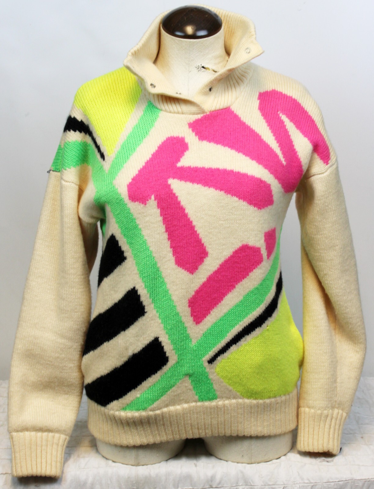 Vtg 80s Tyrolia Women’s Wool Sweater sz S Thick Turtleneck Button Pockets Winter