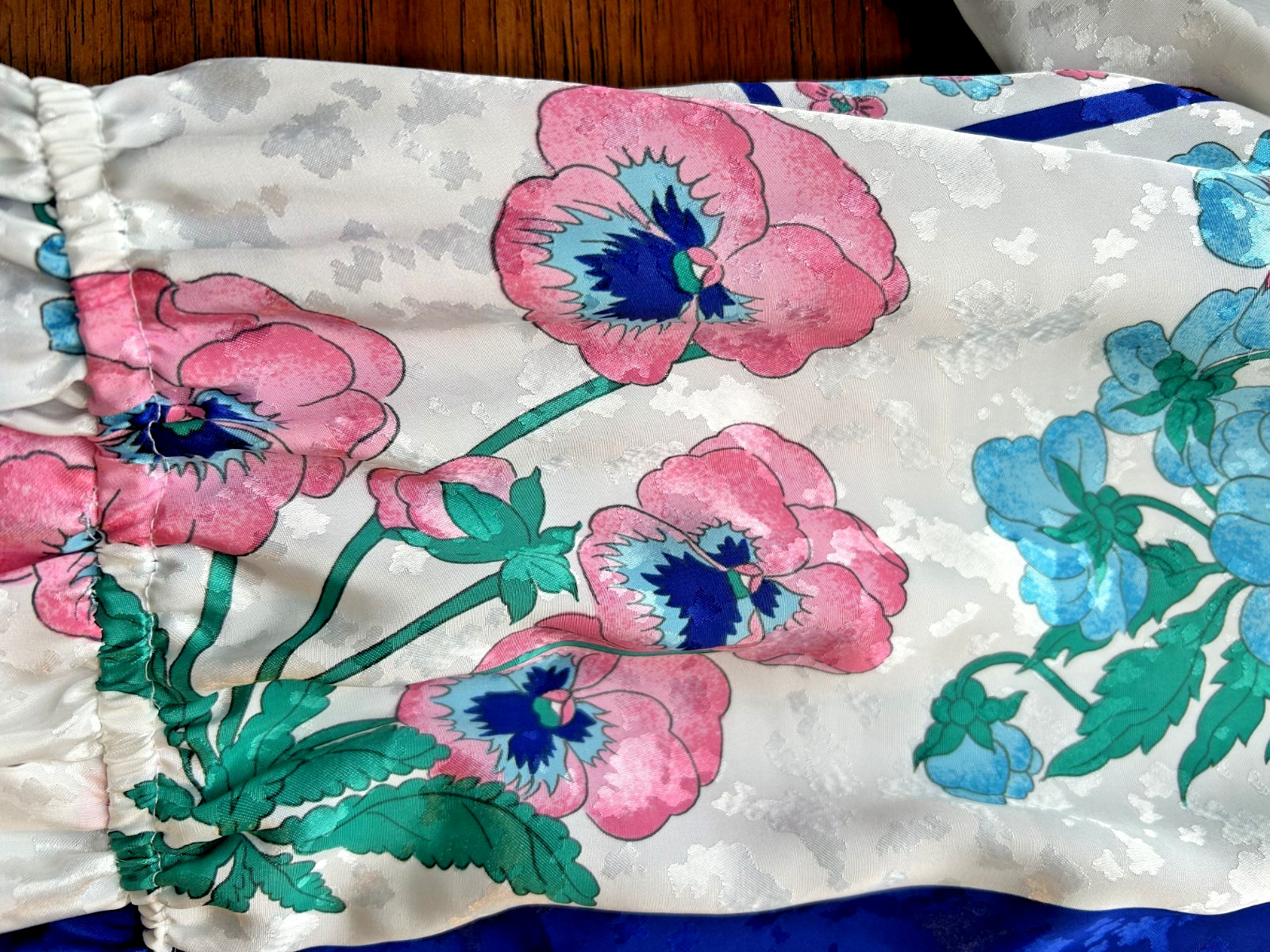 Silky Garden Pansy Print Calif Designs Dorothy Samuel 1980s does 40s Dress M