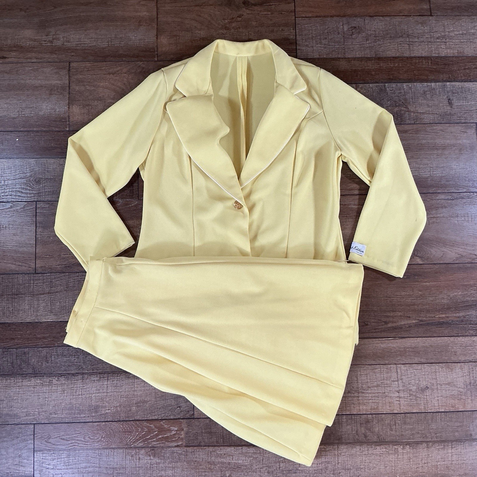 70s VTG First Edition Dallas Yellow Polyester Blazer Skirt Suit Set Size 14 #202