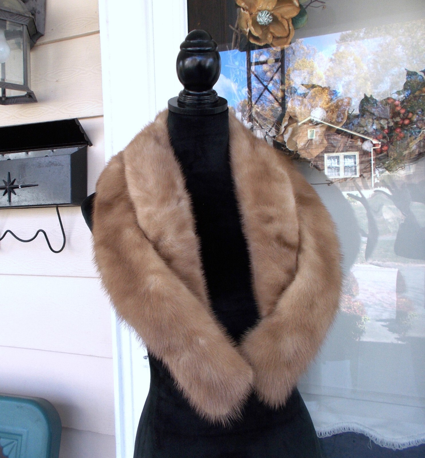 Vintage Light Golden Brown Carol Brent Mink Fur Collar Stole Scarf 39″ Long