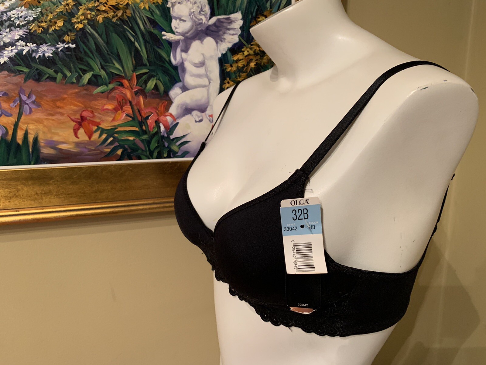 VINTAGE OLGA ~ BLACK SATIN SIMPLY PERFECT EMBROIDERED UNDERWIRE BRA ~ SIZE 32B