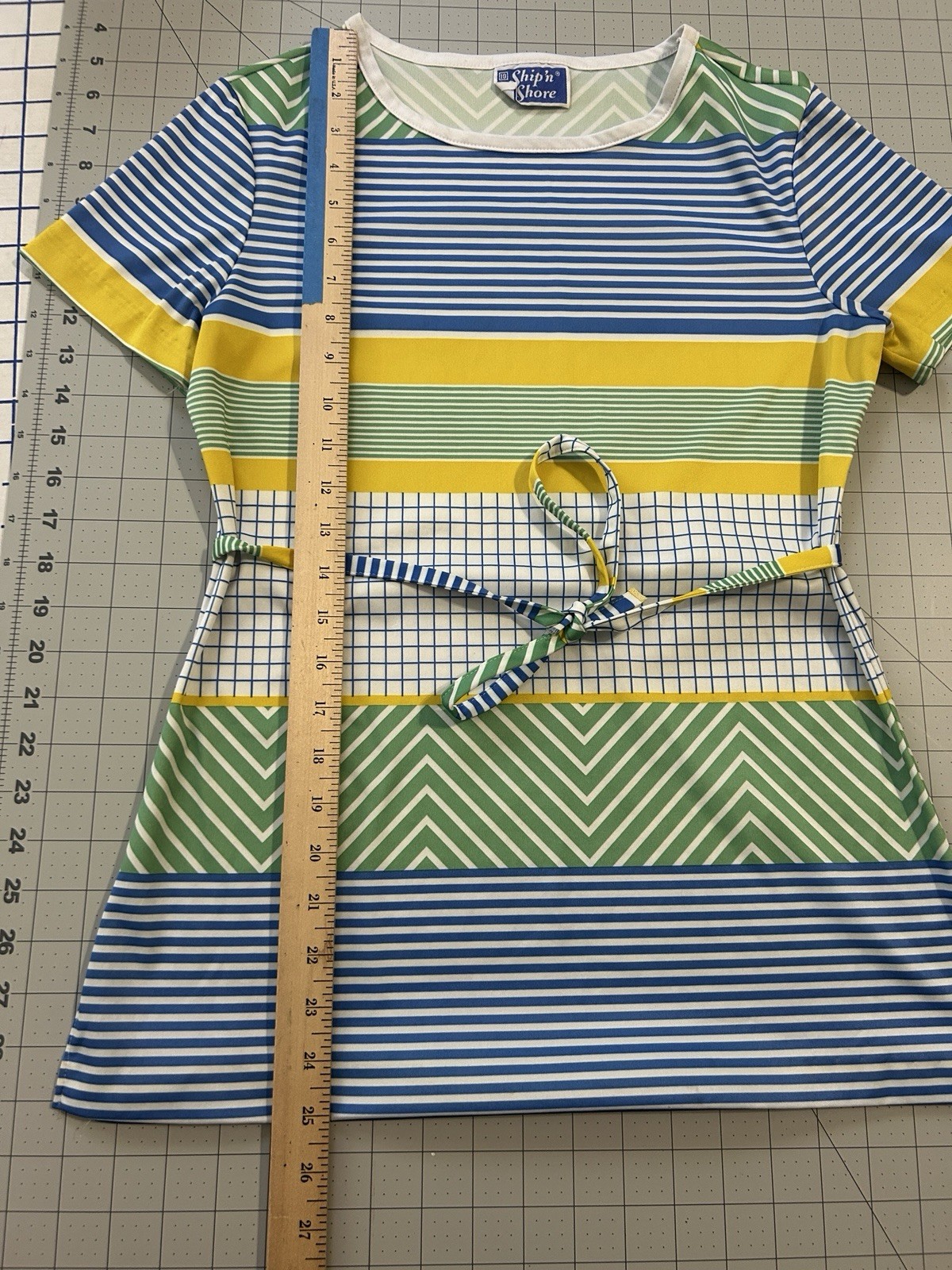 80s VINTAGE S/M – Ship’n Shore Striped Blouse Short Sleeve Apron Tie