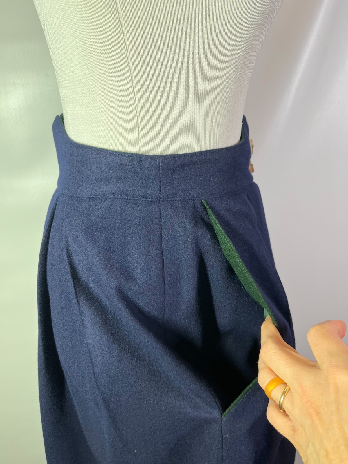 Vintage 80s Admont Size 38 Navy Blue Felt Wool Trachten Skirt