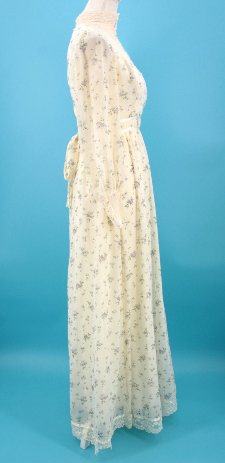Vtg Women’s 70s Gunne Sax Cream & Purple Floral Maxi Prairie Dress XS/S 1970s