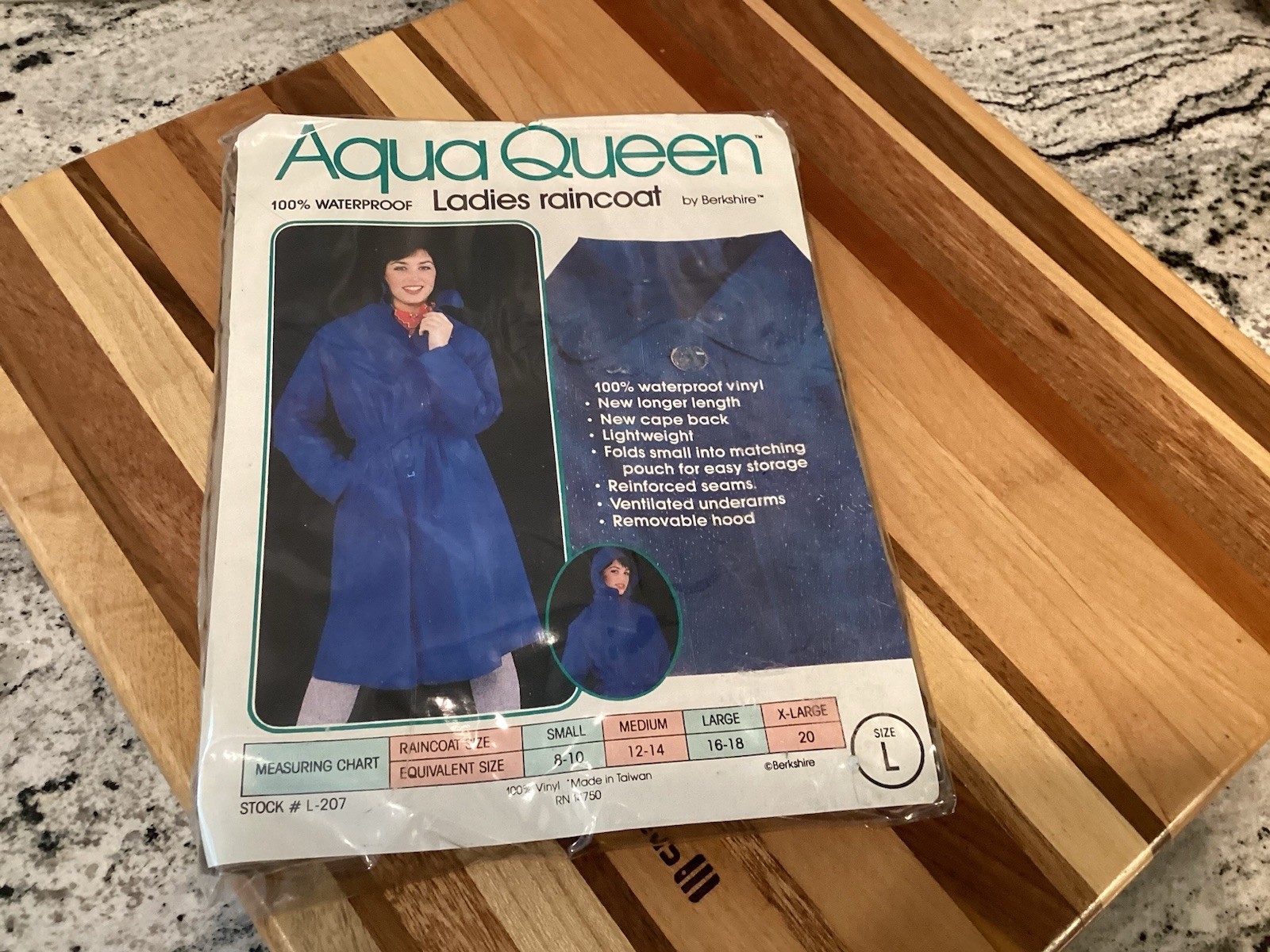 Vintage Aqua Queen Waterproof Womens Tan RAINCOAT by BERKSHIRE Large NOS