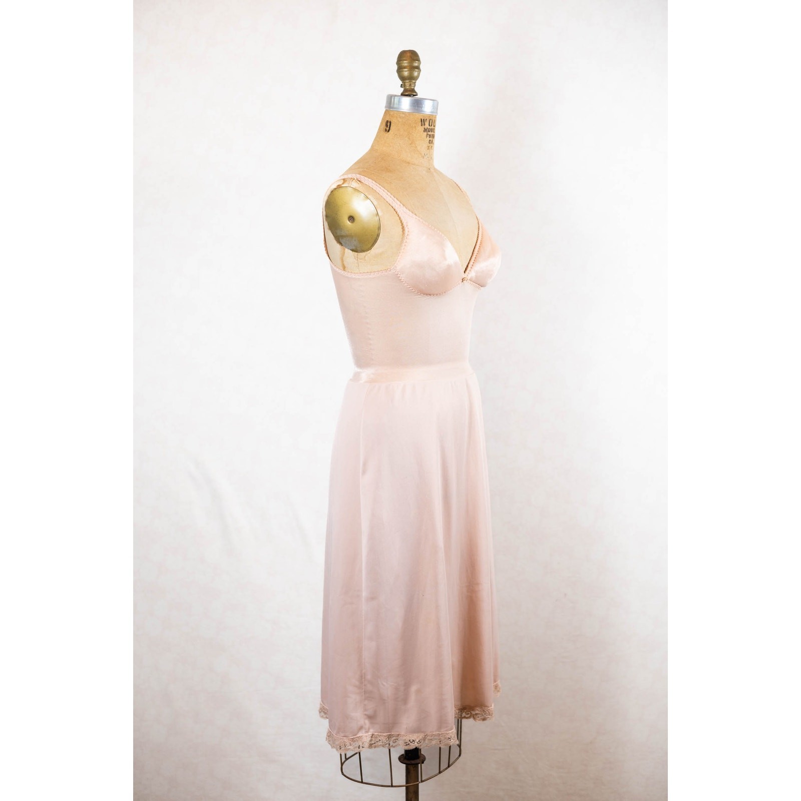 Vintage 70s Olga No Seam Bodysilk Slip Dress, 34A Lingerie Style 395, Blush Nude