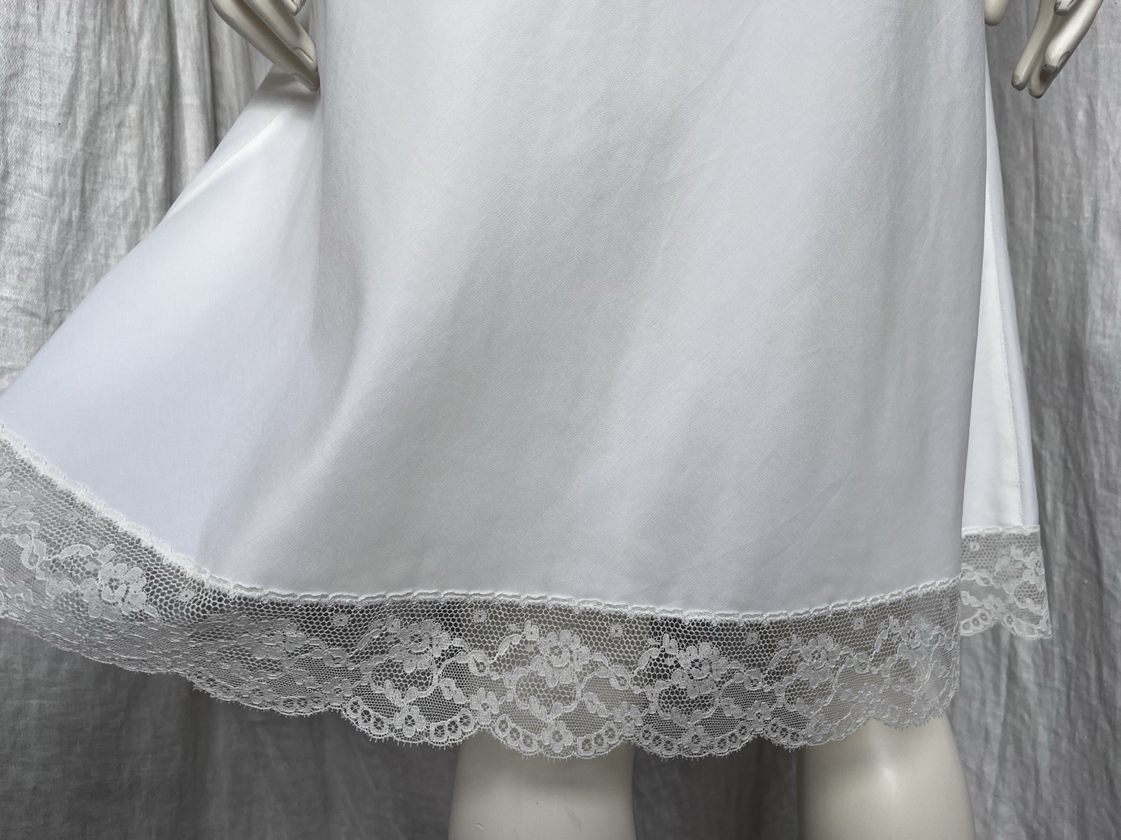 Vintage Slip Dress Gown Lace Floral Embroidery Cream Classic 60s Glamour Size 36