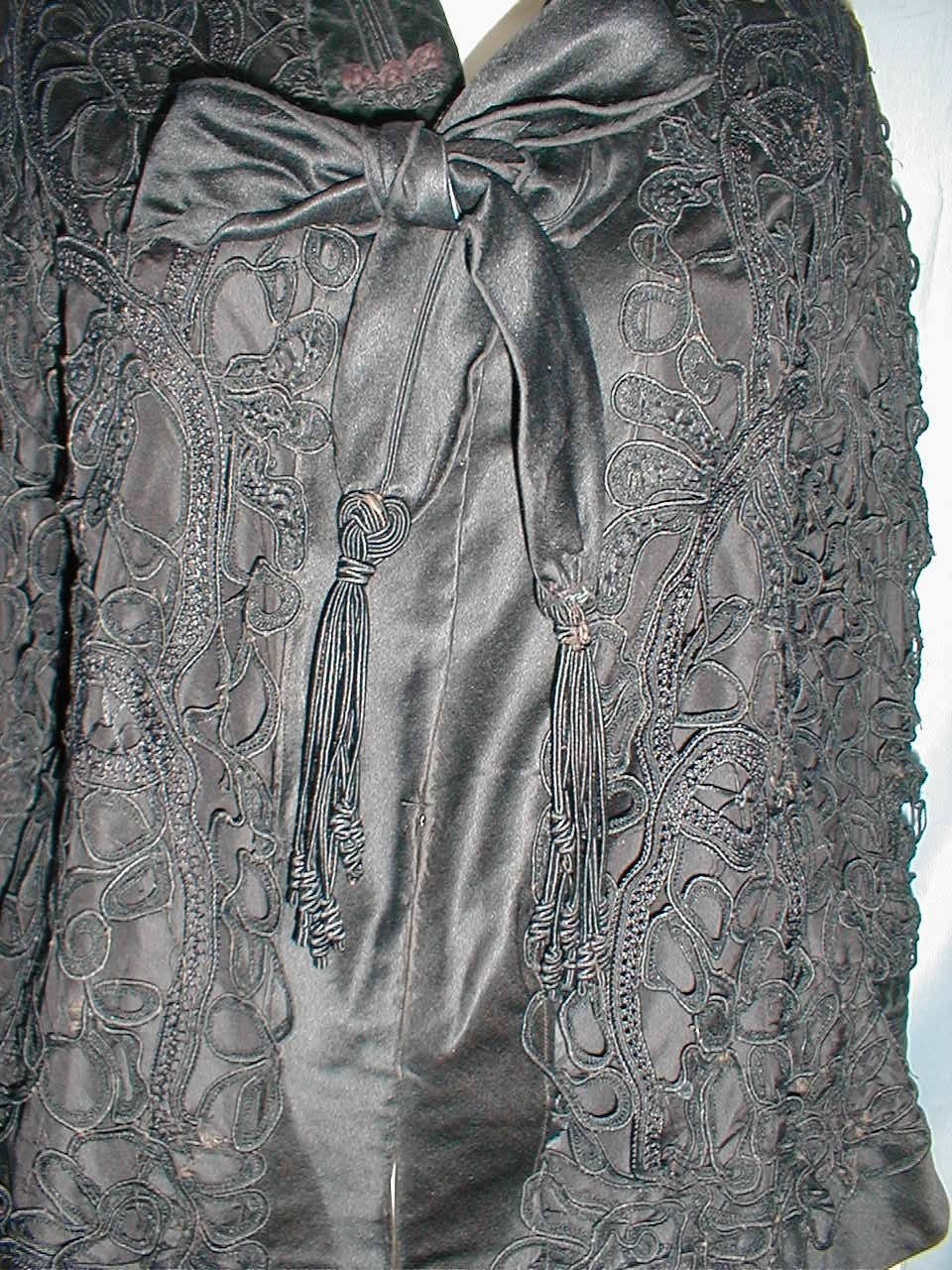 Regal Antique Dress Jacket Edwardian 1912 Black Satin and Lace