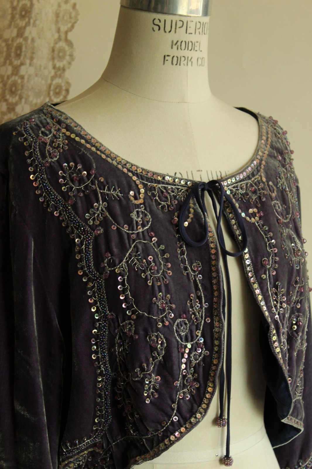 Vintage 1990s 2000s Jacket, ECI Purple Velvet Bolero Shrug with Beading, Size L