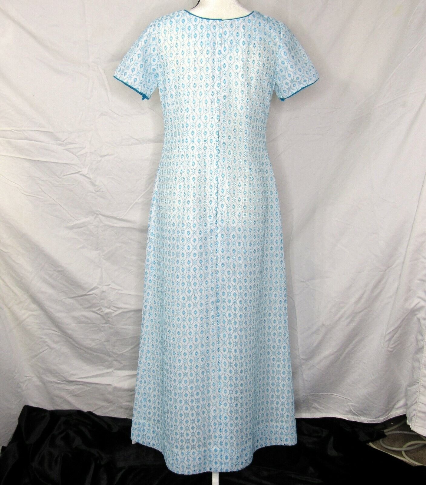 VTG Dress Made in Hawaii for McInerny by Diane Blue White Floral Lined Size 10