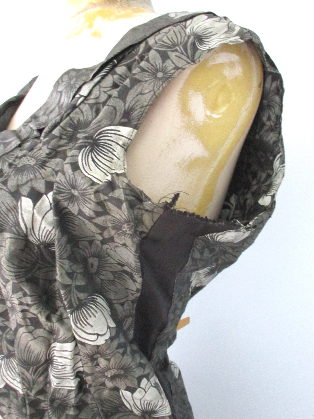 Vtg 50s black gray goth floral stiff taffeta rockabilly VLV dress full skirt M/L