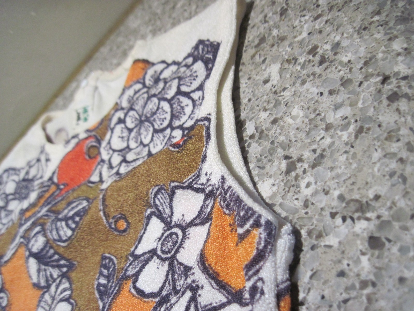 Vintage Textured Knit Sleeveless Zippered Woman’s Jersey Made In Hong Kong EUC