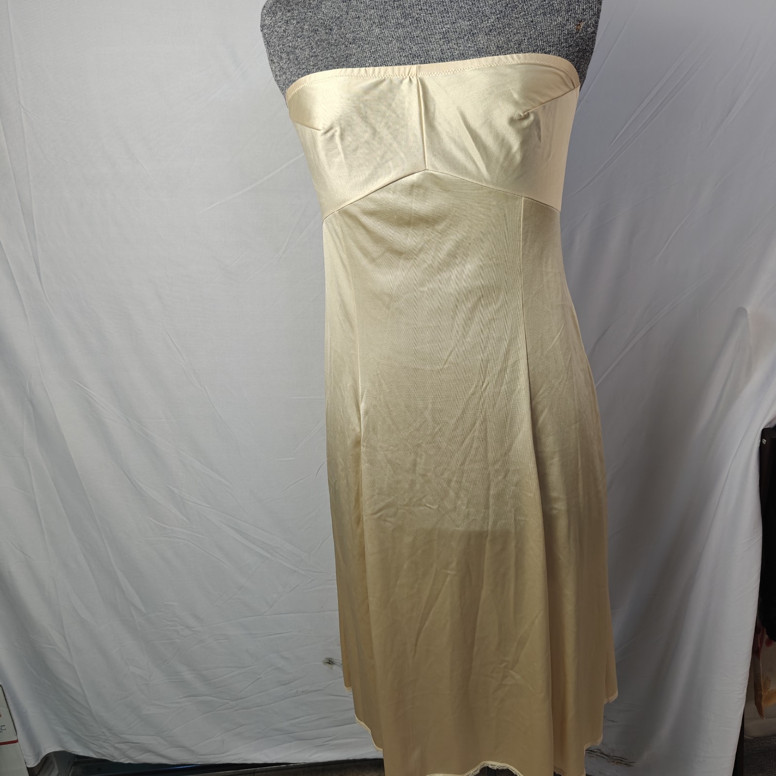 Vintage Ivory Strapless Full Slip Lingerie Lace Trim Nylon Midi Dress USA