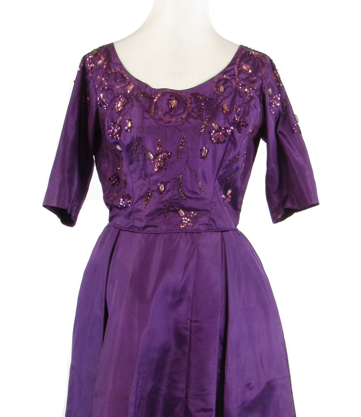 Purple silk 1/2 sleeve sequin trim beaded ball gown vintage dress S