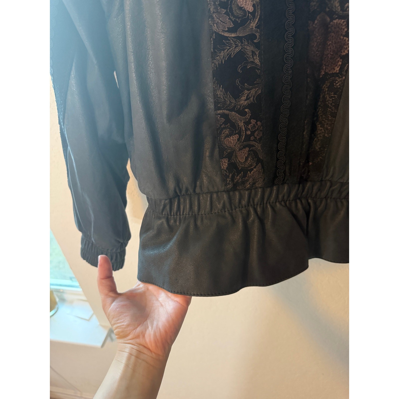 Vintage G-III Rare Leather Floral Lace Quilted Bomber Jacket Black EUC