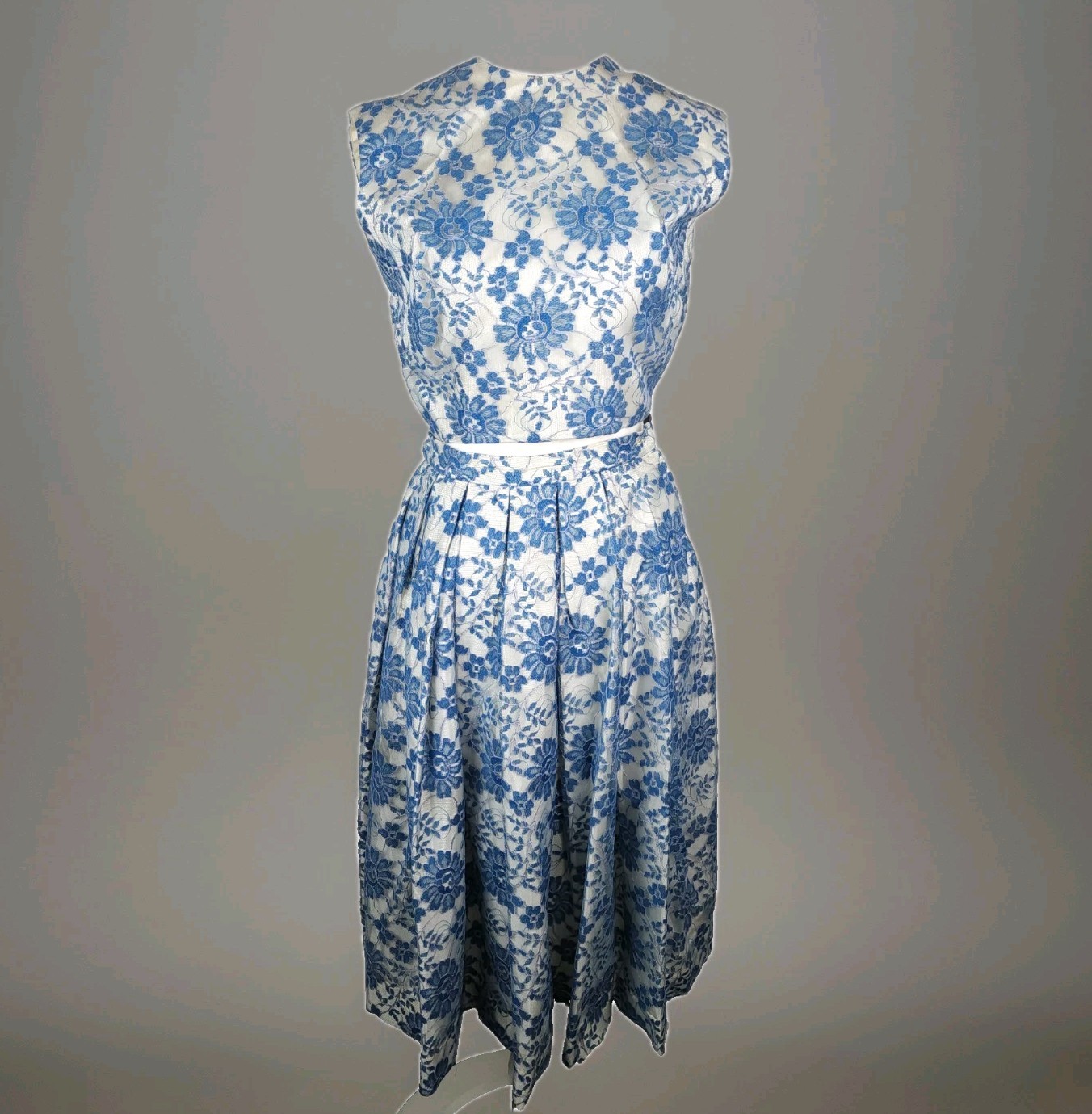 Vintage 1960s Blue White Lace Dress Set Lois Casper Pleated Skirt Button Back XS