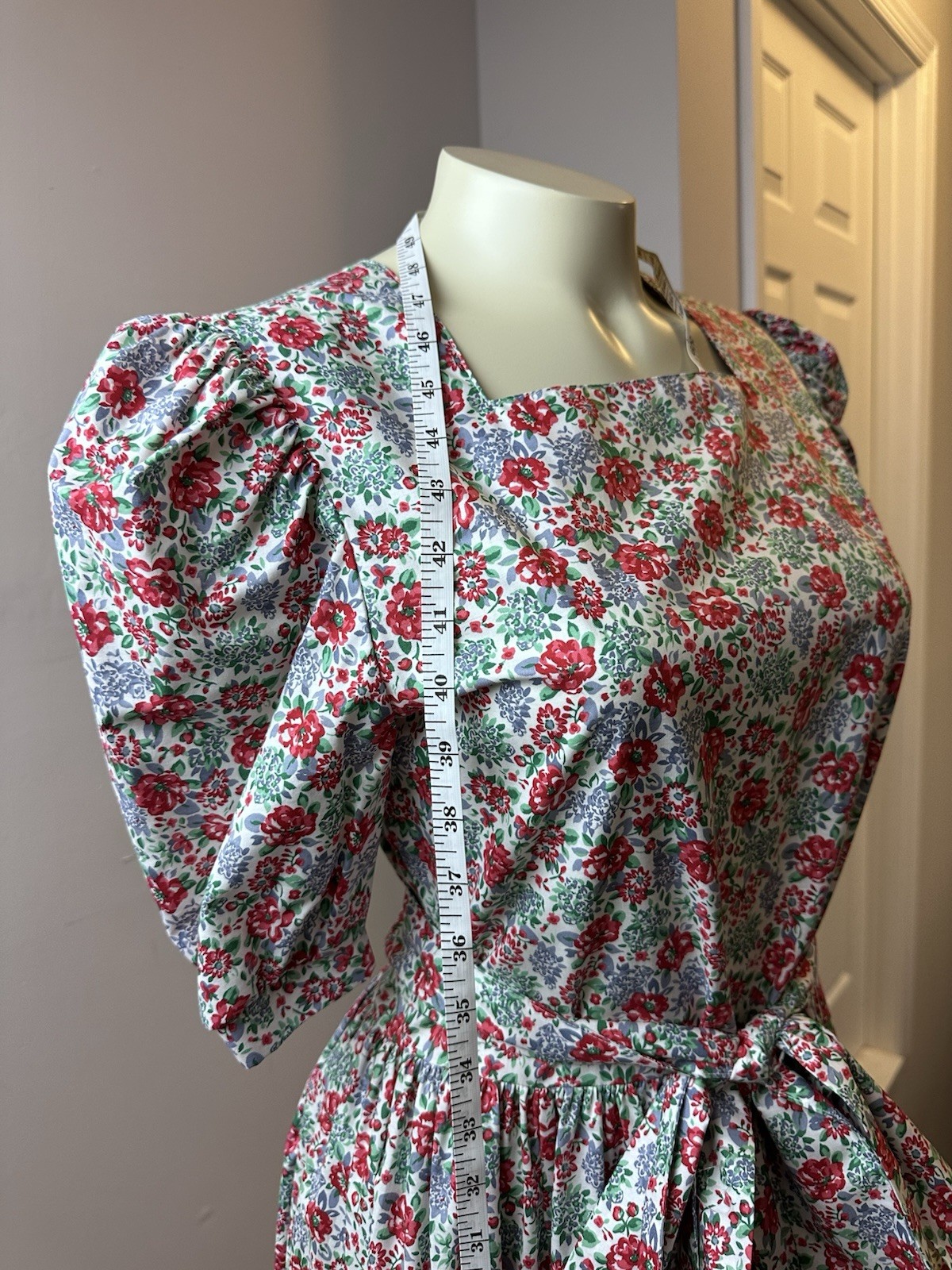 Pre-owned Vintage Laura Ashley Floral Print Maxi Dress Size 4