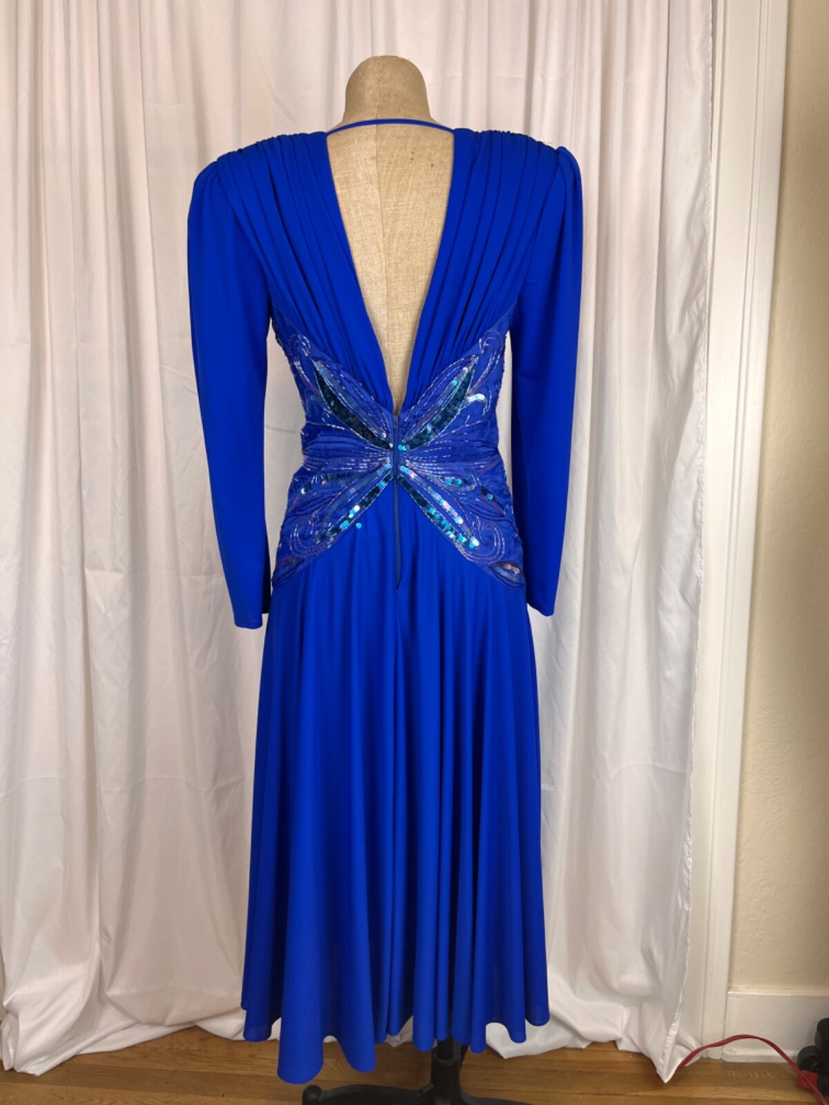 Casadei c1982 Blue Long Sleeve V Neck Beaded Waist Fit & Flair Midi Dress SZ 10