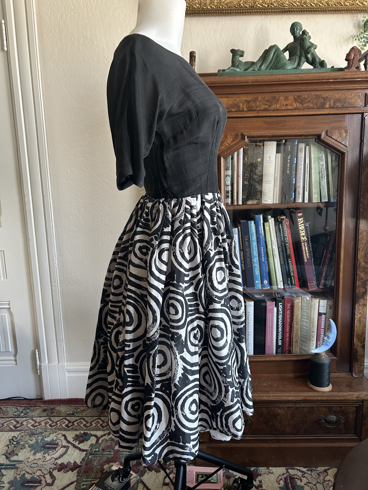 Vintage 1950s 100% Raw Silk Black & White Tea Dress-Boat Neck Fit Flare 27W Sm
