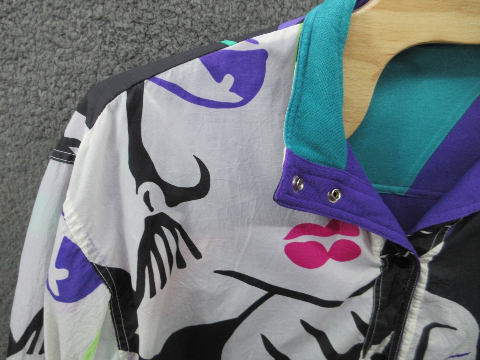 Vintage ABSTRACT DonnyBrook Faces Reversible Jacket OSFM One Sz – POOR CONDITION