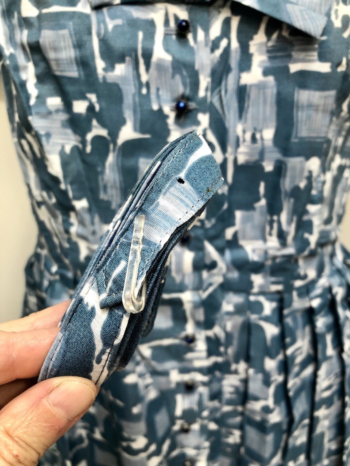 VTG 1950s 60s MID-CENTURY HOUSEWIFE Abstract Print DEADSTOCK Shirtwaist Dress