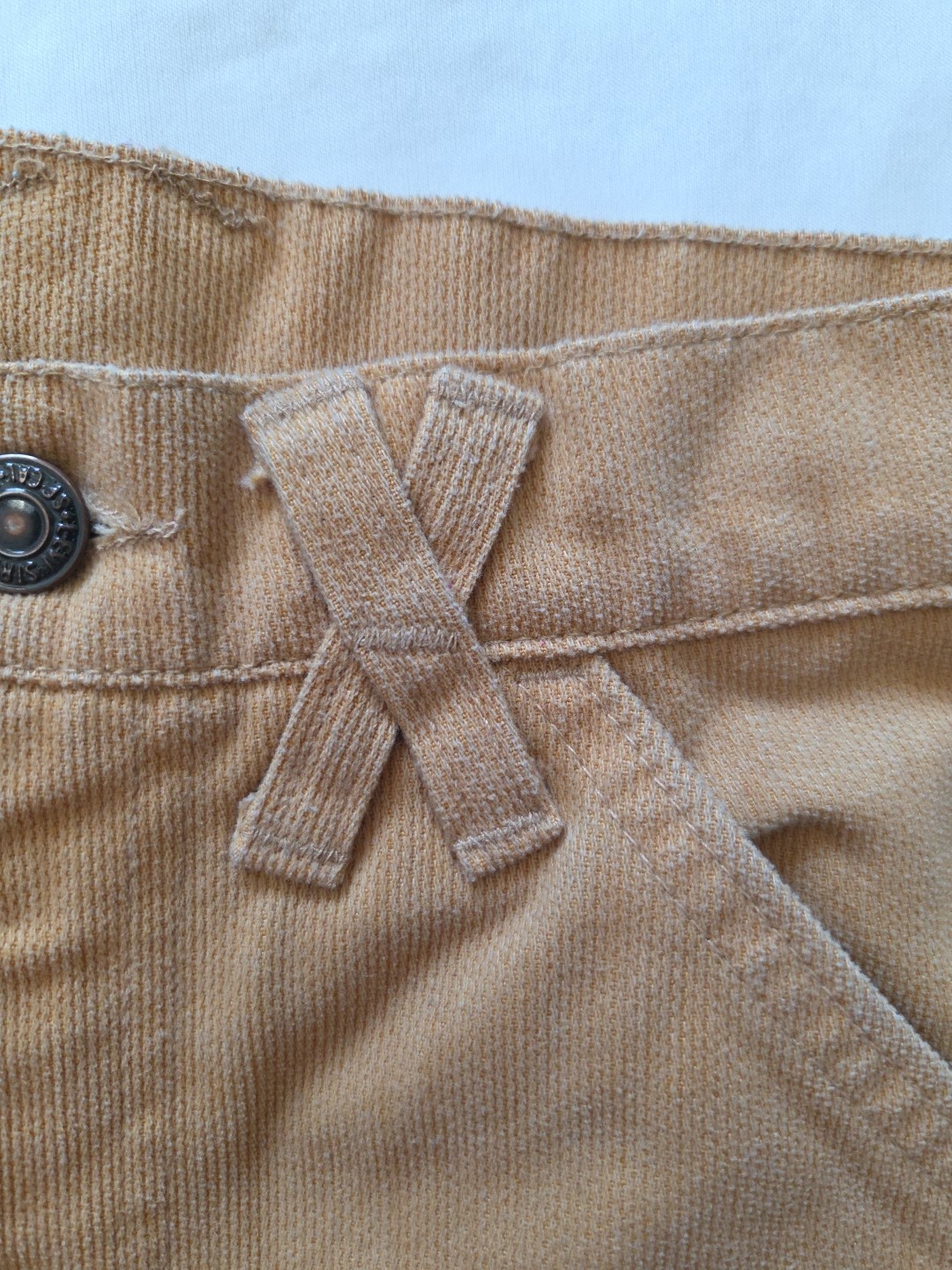 Vtg 1976 Levi’s 747 Student Bell Bottoms Tan Corduroy 24×29 EUC Talon 42 RARE