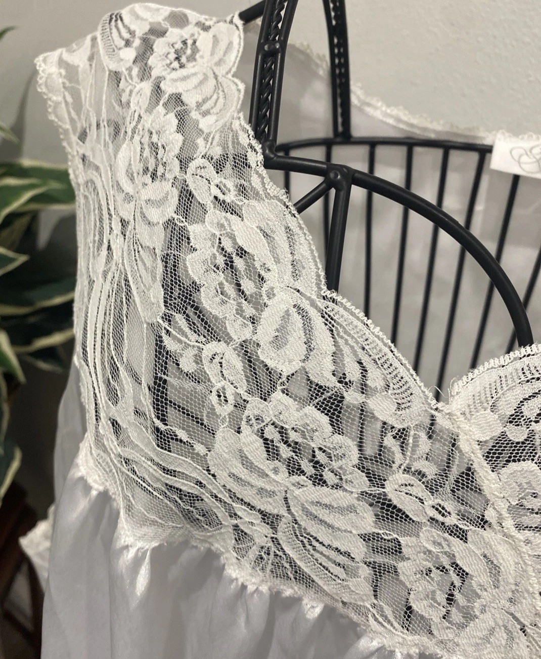 VTG GO SOFTLY Midi Calf Length Satin/ Laced White Nightgown SZ 2X