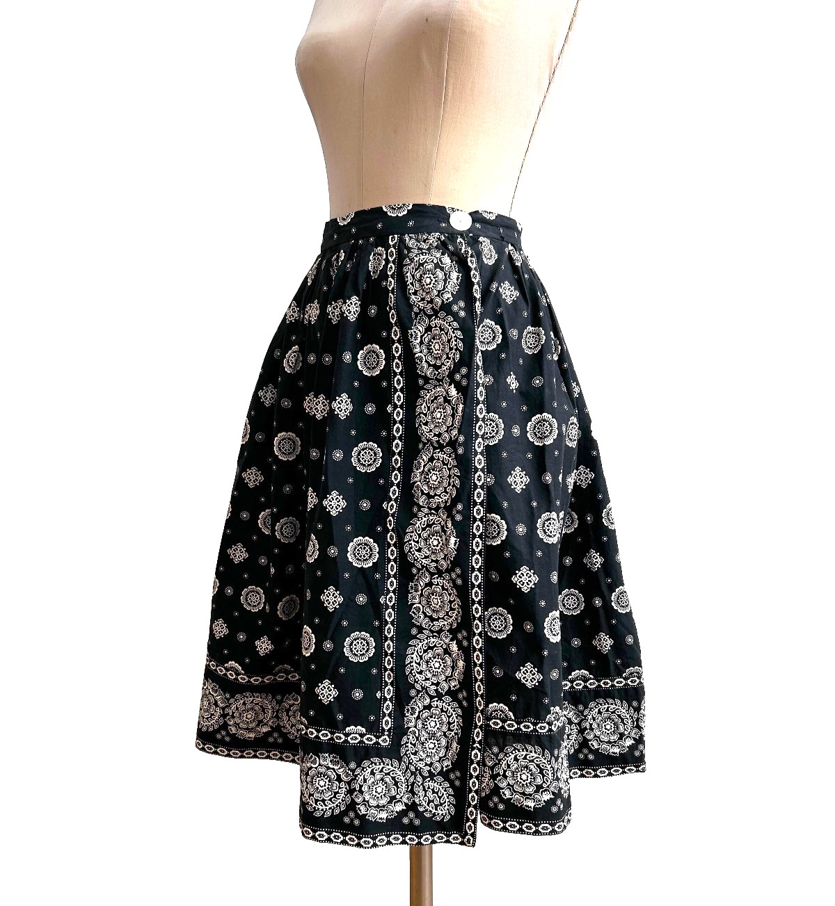 1950s French Print Cotton Summer Skirt 26″ Waist Souleiado Chic Maisel Era