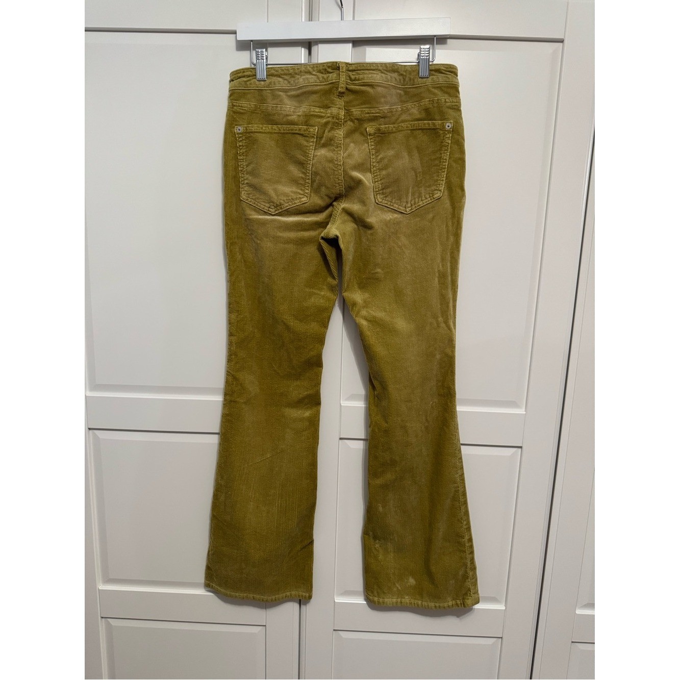 Anthropologie Pilcro Icon Corduroy Flare Jeans Large Rounded Front Pockets 29