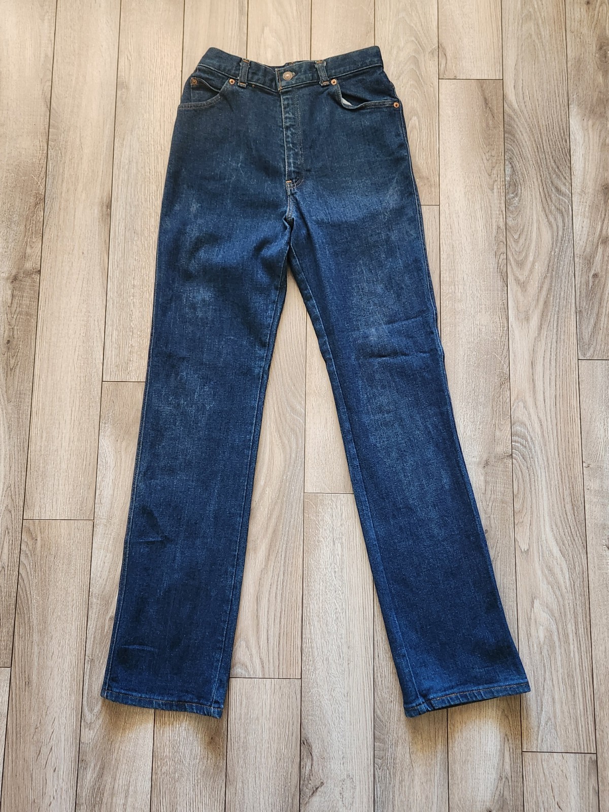 Vintage Levi’s White Patch Big E Women’s Jeans 26×35 High Waisted Mom Jeans 60’s