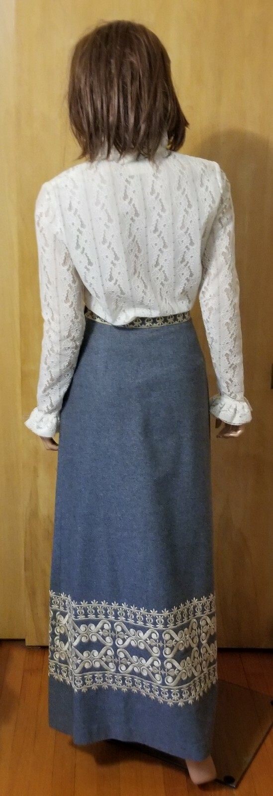 VINTAGE 2 PIECE MALBE LACE TOP & LONG WOOL SKIRT ~ 9/10 ~ 60’s