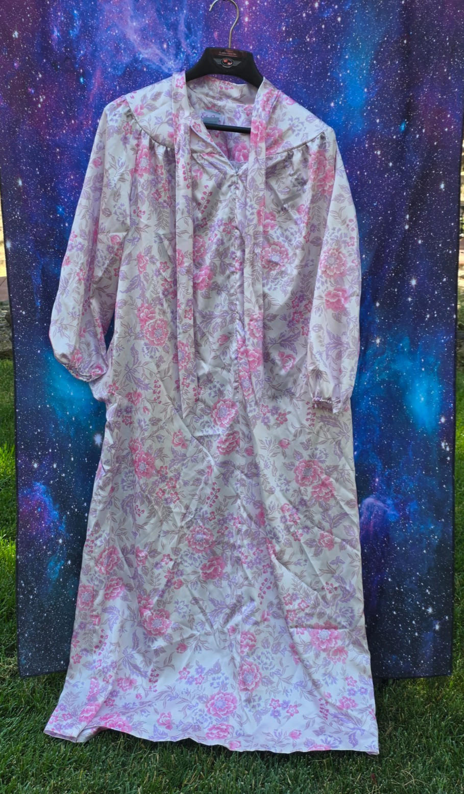 Vintage Evelyn Pearson Pink Floral flowers nightGown night gown Robe medium