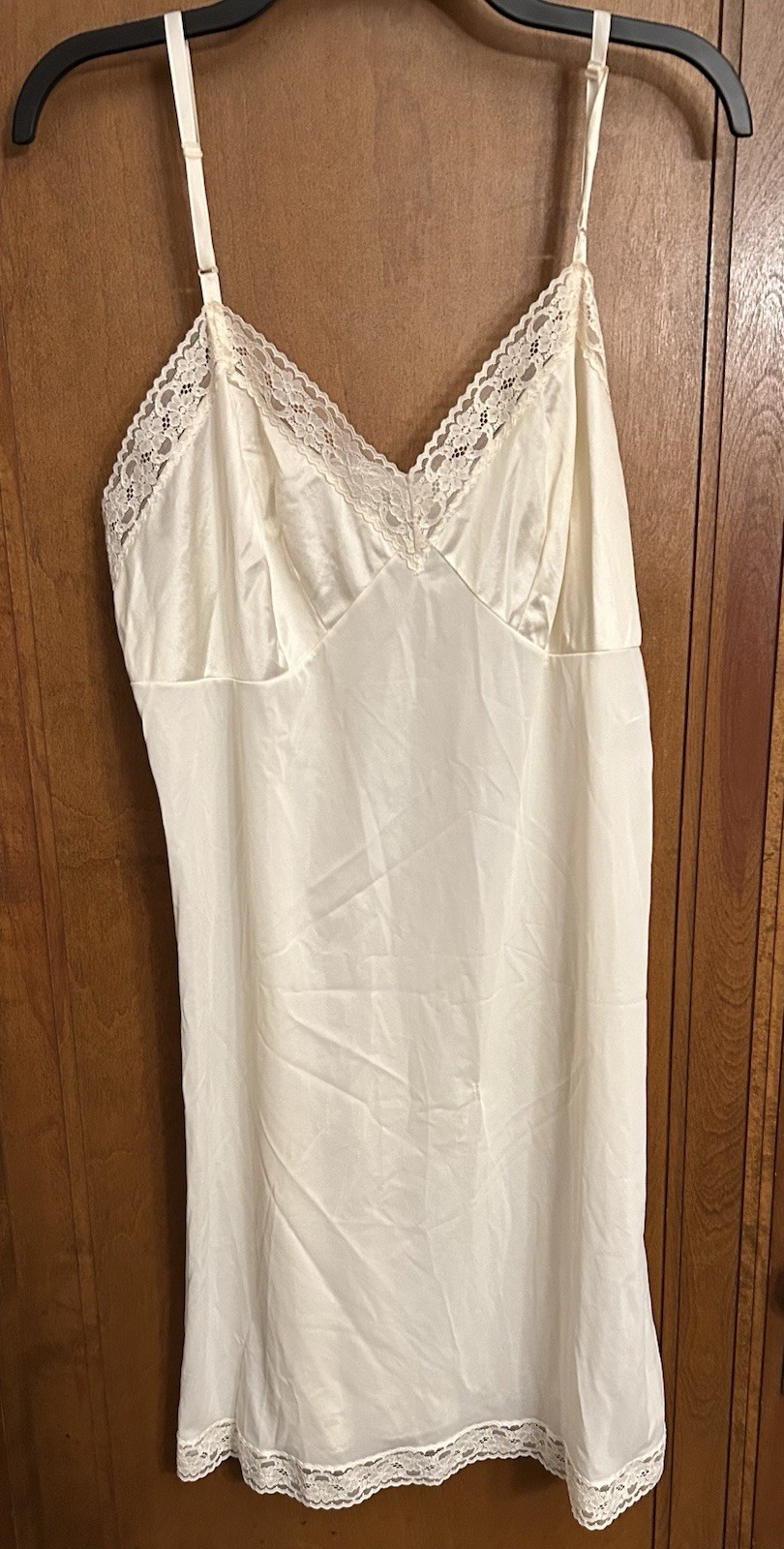 Vintage Vanity Fair Midi Slip Womens Style 10-103 Size 42 Lace Trim Size XL