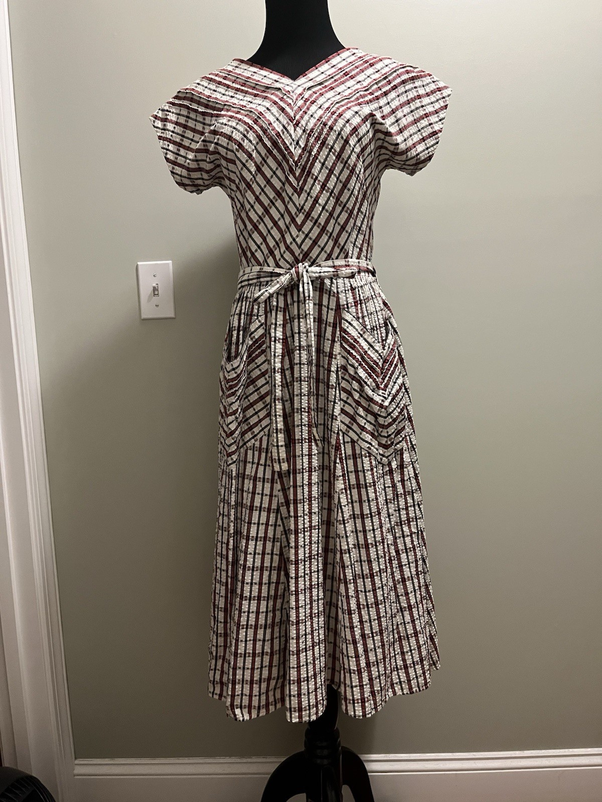Vintage Swirl Wrap Apron Dress Seersucker