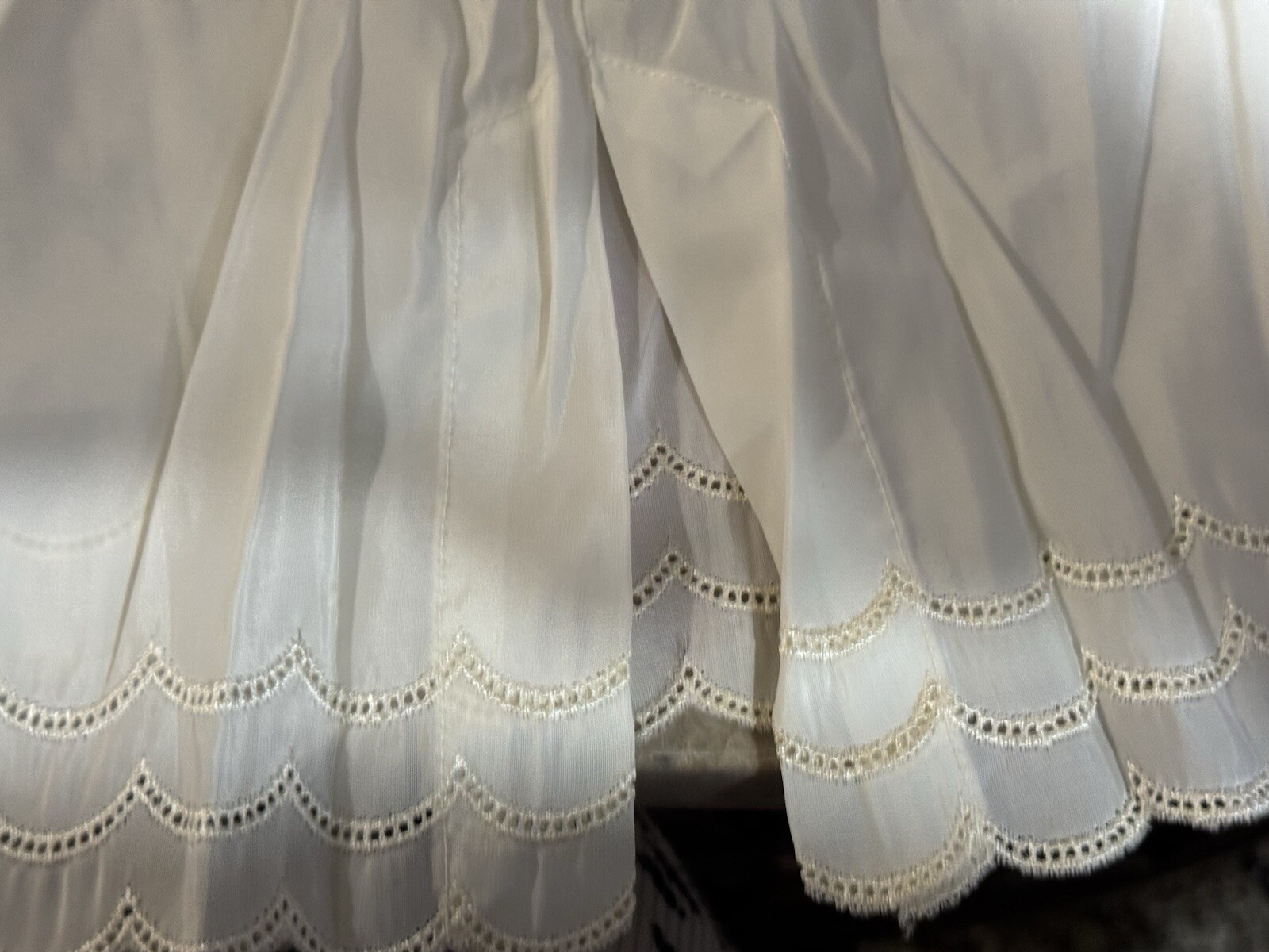 VINTAGE AMERICAN MAID SNIP IT HALF SLIP! SIZE 7. WHITE