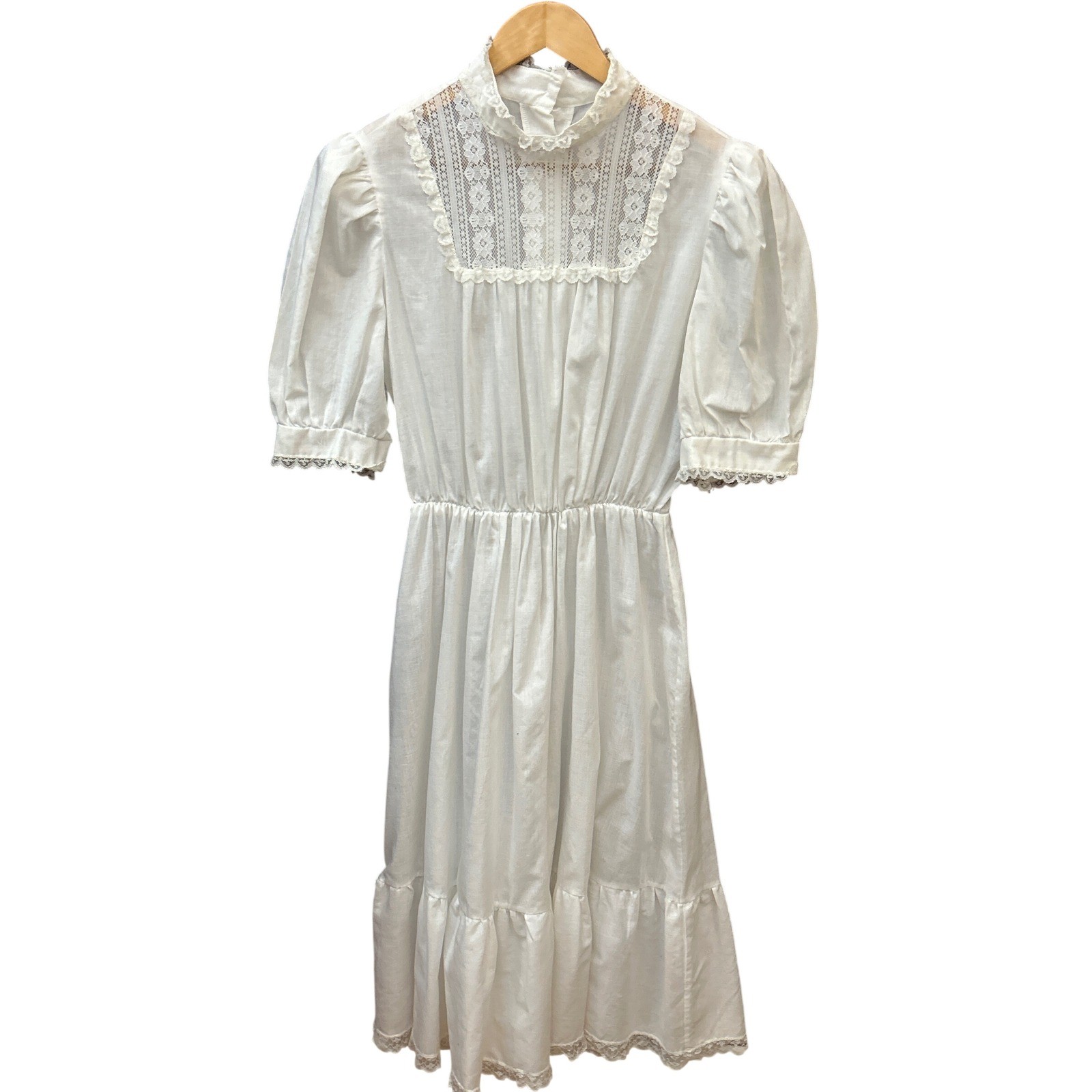 Vintage White Prairie Dress Cottagecore Victorian Romantic Lace Yoke Romantic