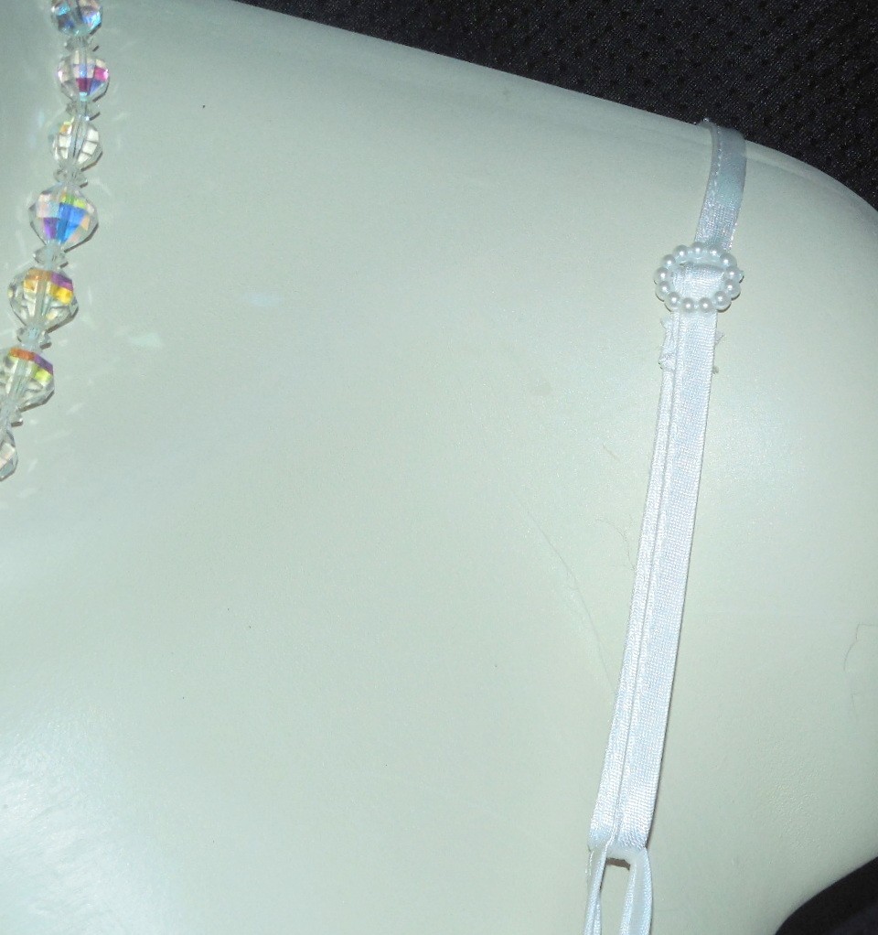 PRISTINE L BUST 38″ ENCHANTING BEADED BRIDAL WHITE PEARLS LIQUID SATIN NIGHTGOWN