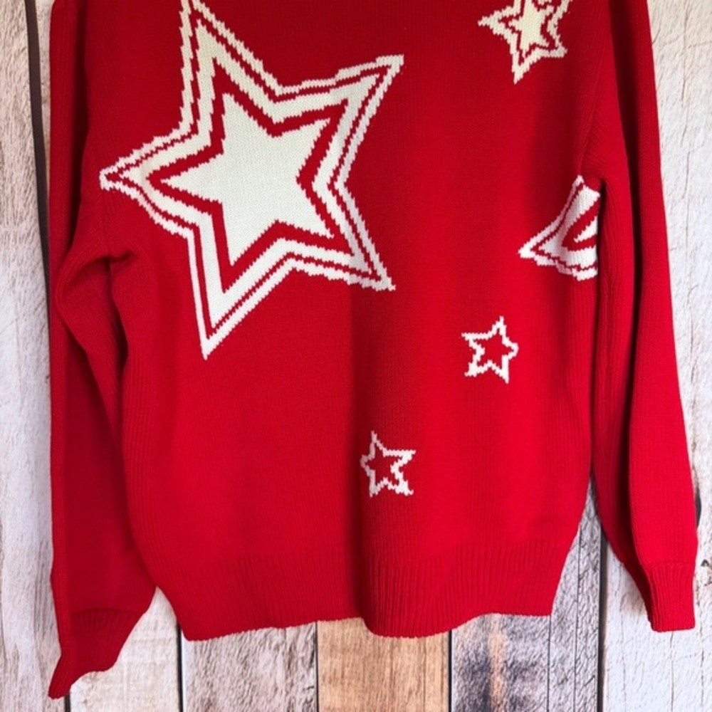 St. John Collection Red Star Intarsia Sweater Holiday Christmas Vintage Medium