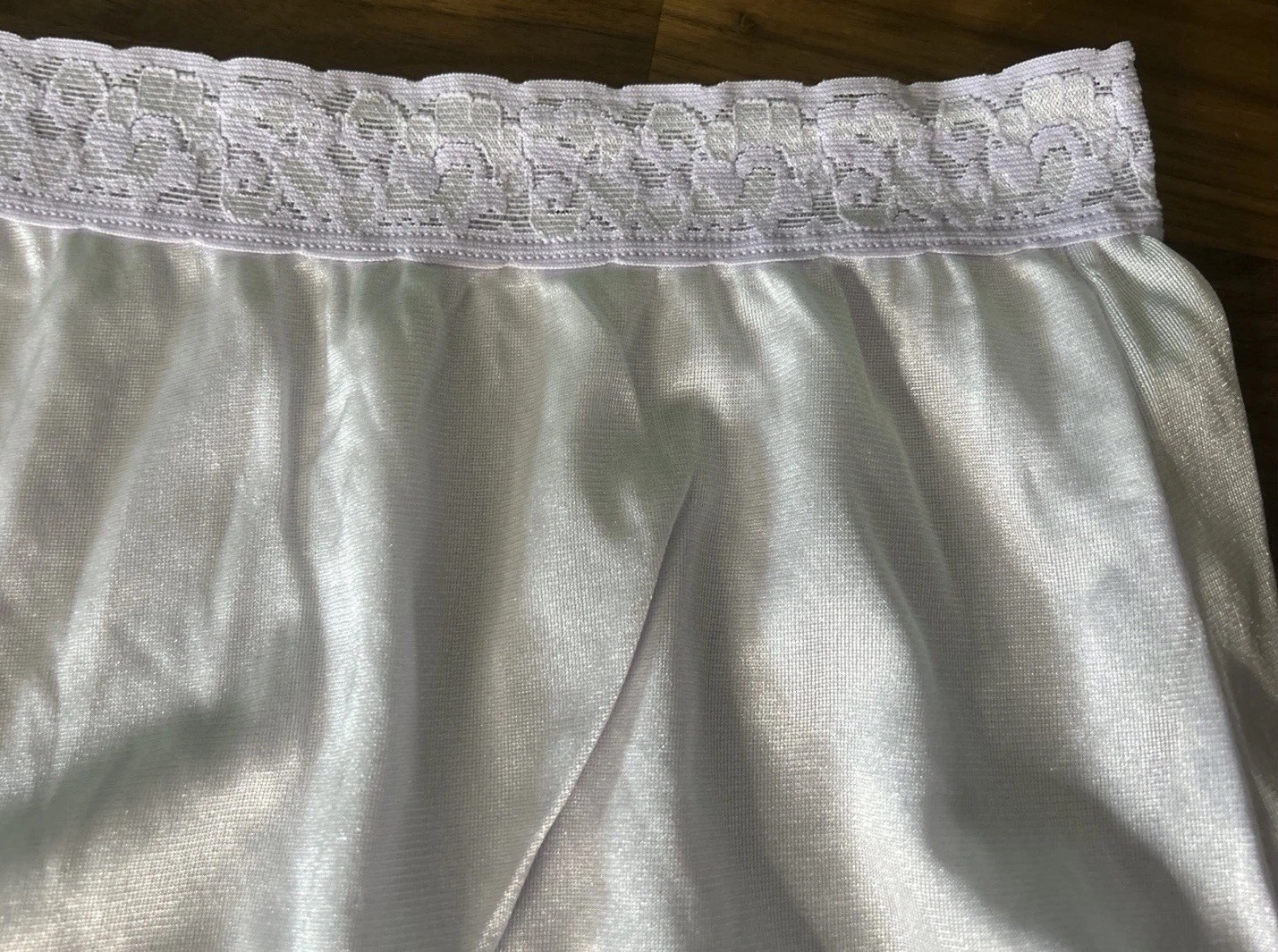 Vtg Hanes Hi cut panties shimmery nylon Lilac lace Sz 10 Side Tag Second Skin