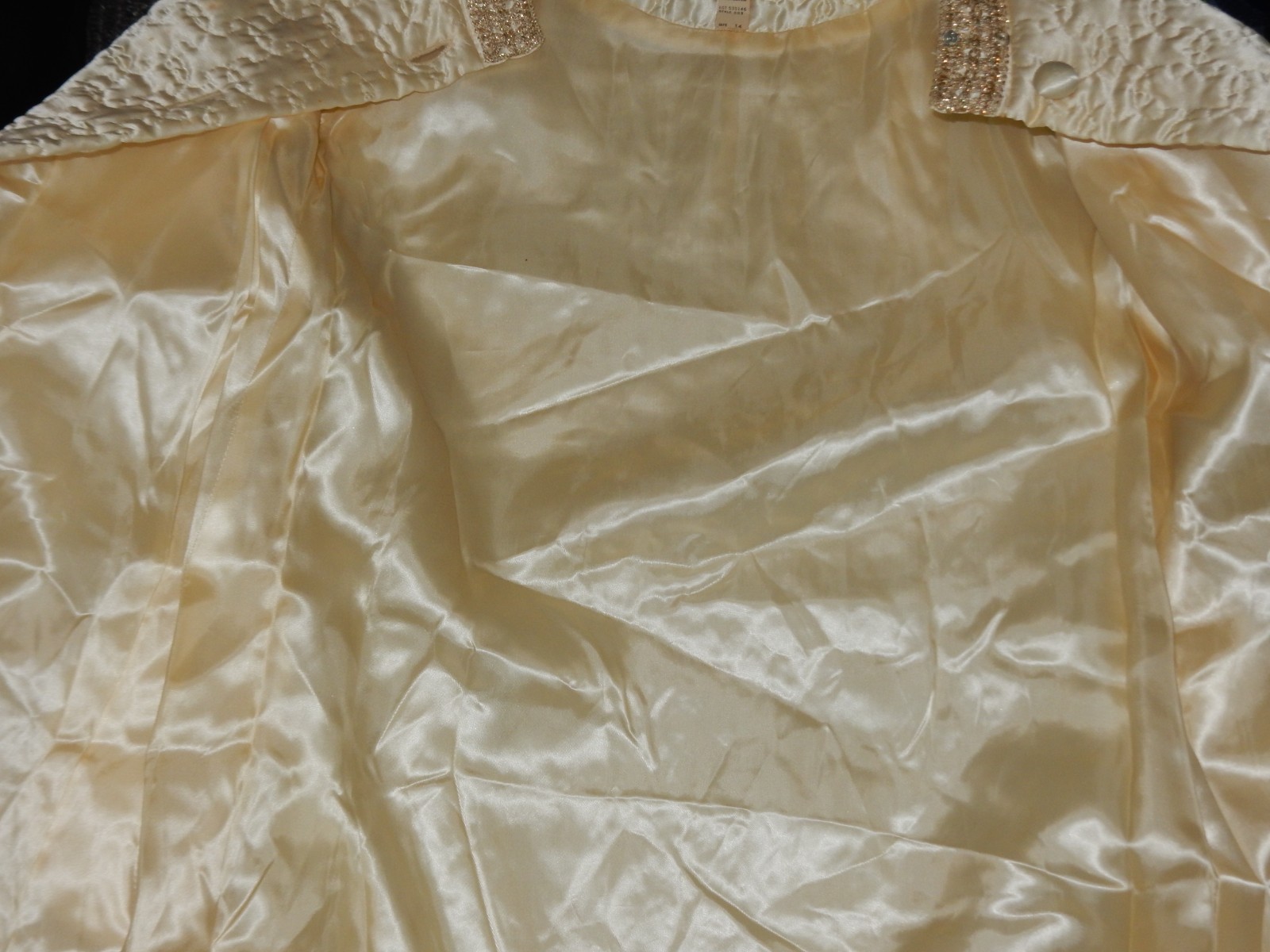 Vintage Lisanne Yellow & Gold Metallic Robe – 14