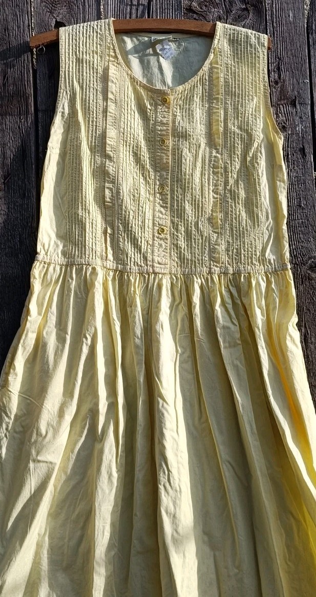 Vintage Vestro Dress Womens 36 38 Lemon Yellow Italy Pintuck Retro 70s Summer
