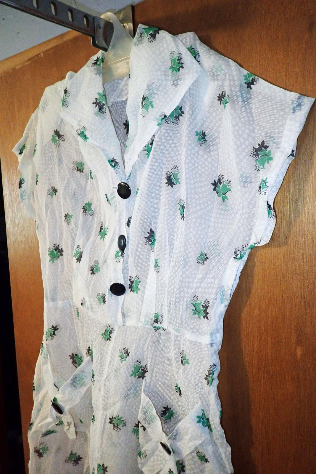 RARE Vintage 1940s 50s Floral SPIDERWEB Novelty FRENCH Sheer Nylon Dress (Read)