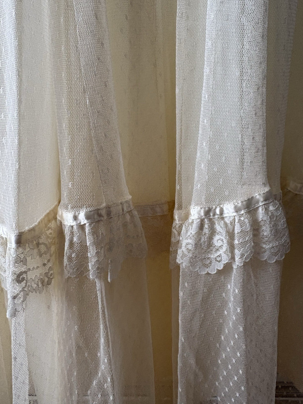 Vtg Swiss Dot Lace Edwardian Prairie Romantic Ivory WEDDING GOWN Handmade