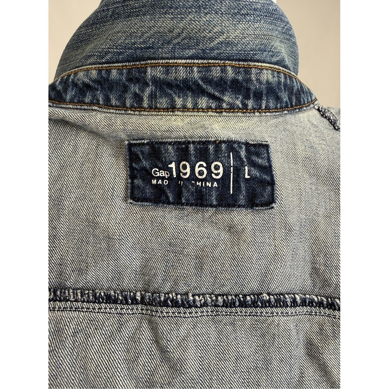 Gap 1969 Denim Jacket Saddle Wash Blue Trucker No Flap Pockets