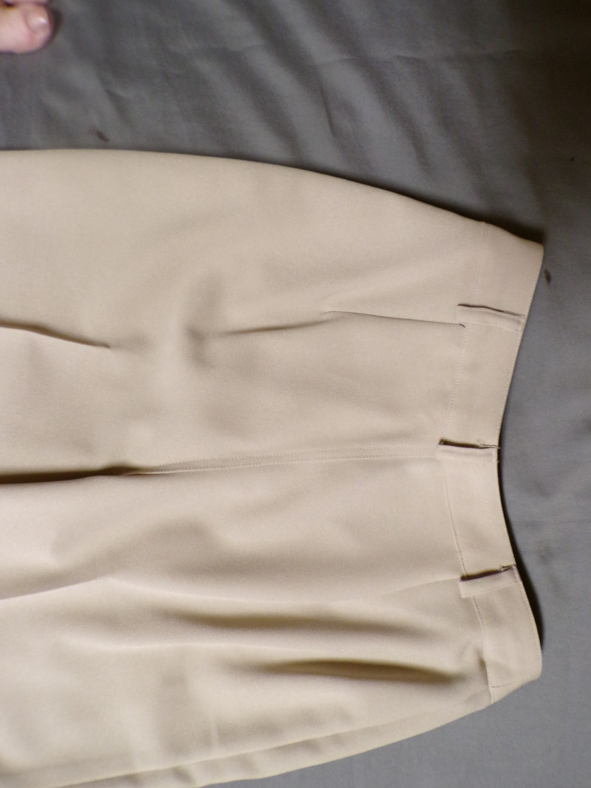 Vintage ODDS 'N ENDS Beige Size 7 Cuffed Pants Slacks Waist 28″ 1980’s